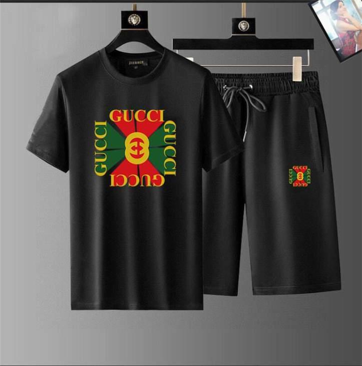 Picture of Gucci Shirt Pant Suits _SKUGucciM-5XL12yn13922063
